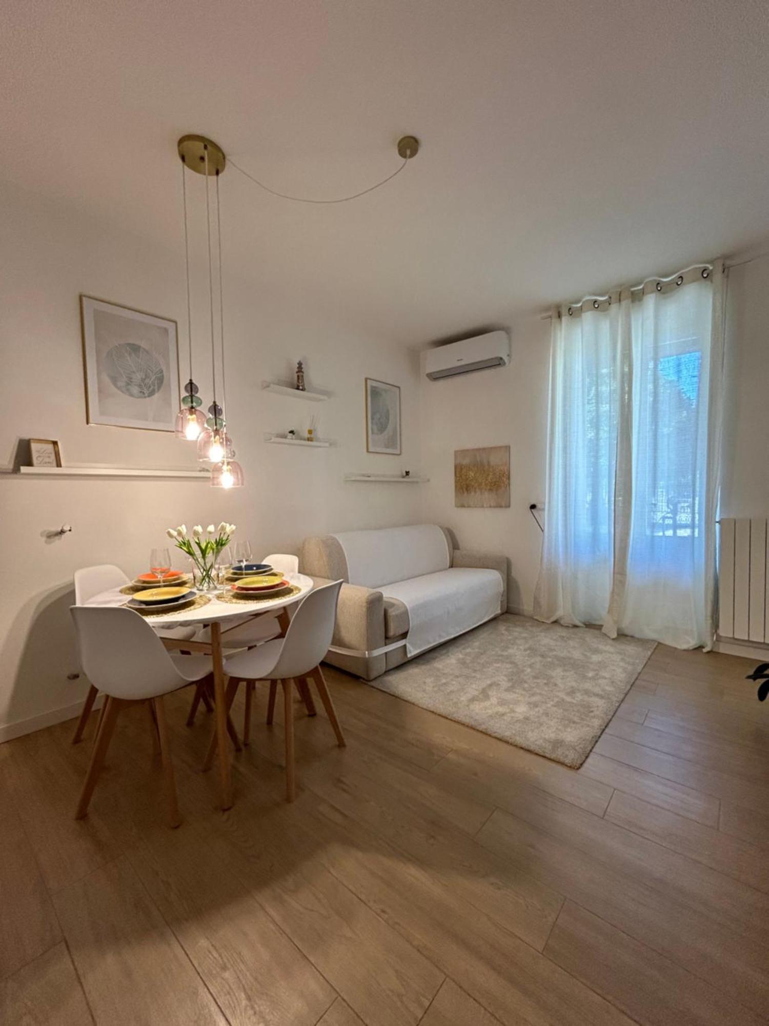 V&C Home Rental Specialist Appartamenti Fronte Lago Maggiore Germignaga 외부 사진